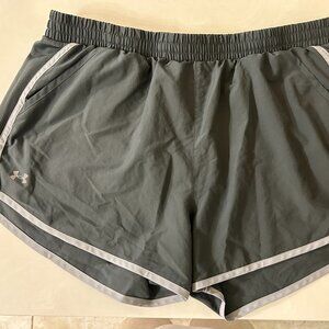Under Armour shorts - size XL